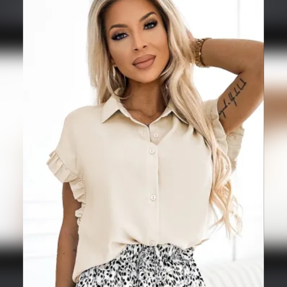 None Tops - 🔥New short sleeve ruffle button up top